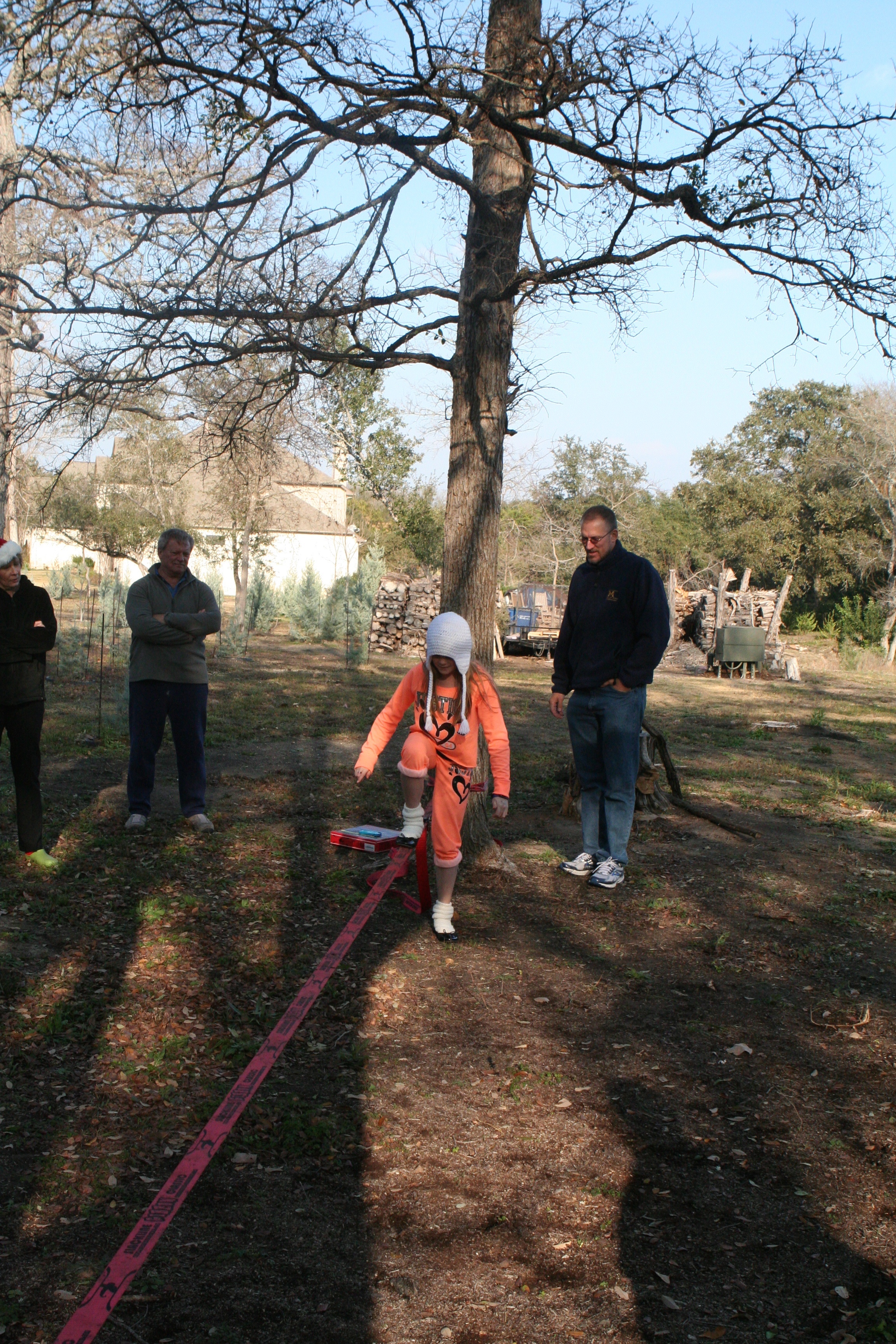 2012-12-25-Christmas-Day-88-slackline-Janee-Jim-Sydney-Travis.jpg